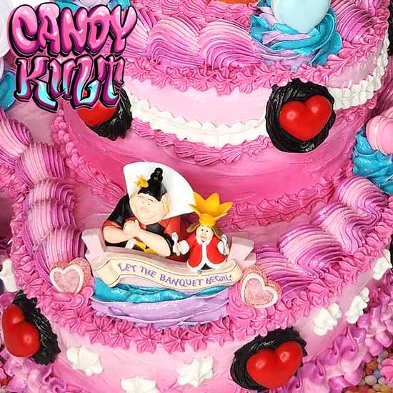 Alice In Wonderland 2 Tier Heart Cake Sculpture Candy Kult Alice In Wonderland Cake Disney Candy Cult - Candy Kult Land - Wishbone - Boo Kitty - Panku - Frosti - Toxic Kitten - Hex - Heart - Cult Candy - Ca