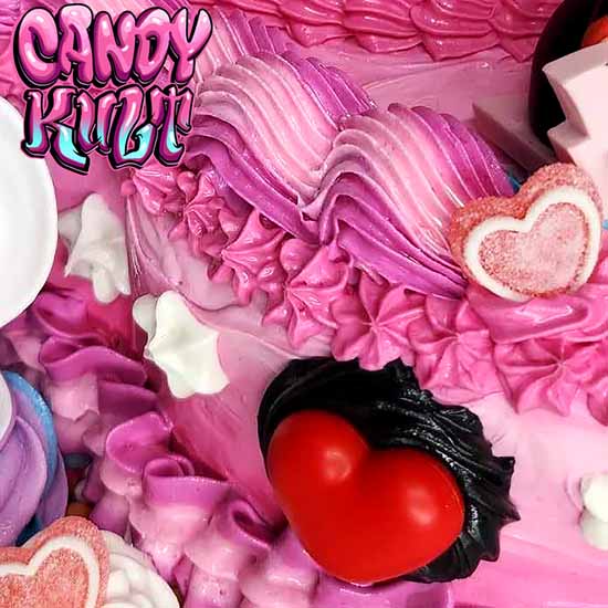 Alice In Wonderland 2 Tier Heart Cake Sculpture Candy Kult Alice In Wonderland Cake Disney Candy Cult - Candy Kult Land - Wishbone - Boo Kitty - Panku - Frosti - Toxic Kitten - Hex - Heart - Cult Candy - Ca